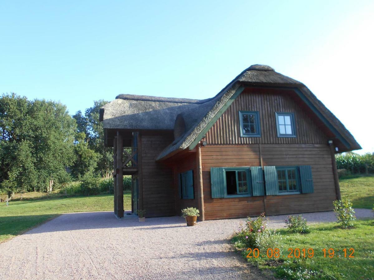 Holiday home Chaumiere D'albatre - Gite-entre Terre Et *